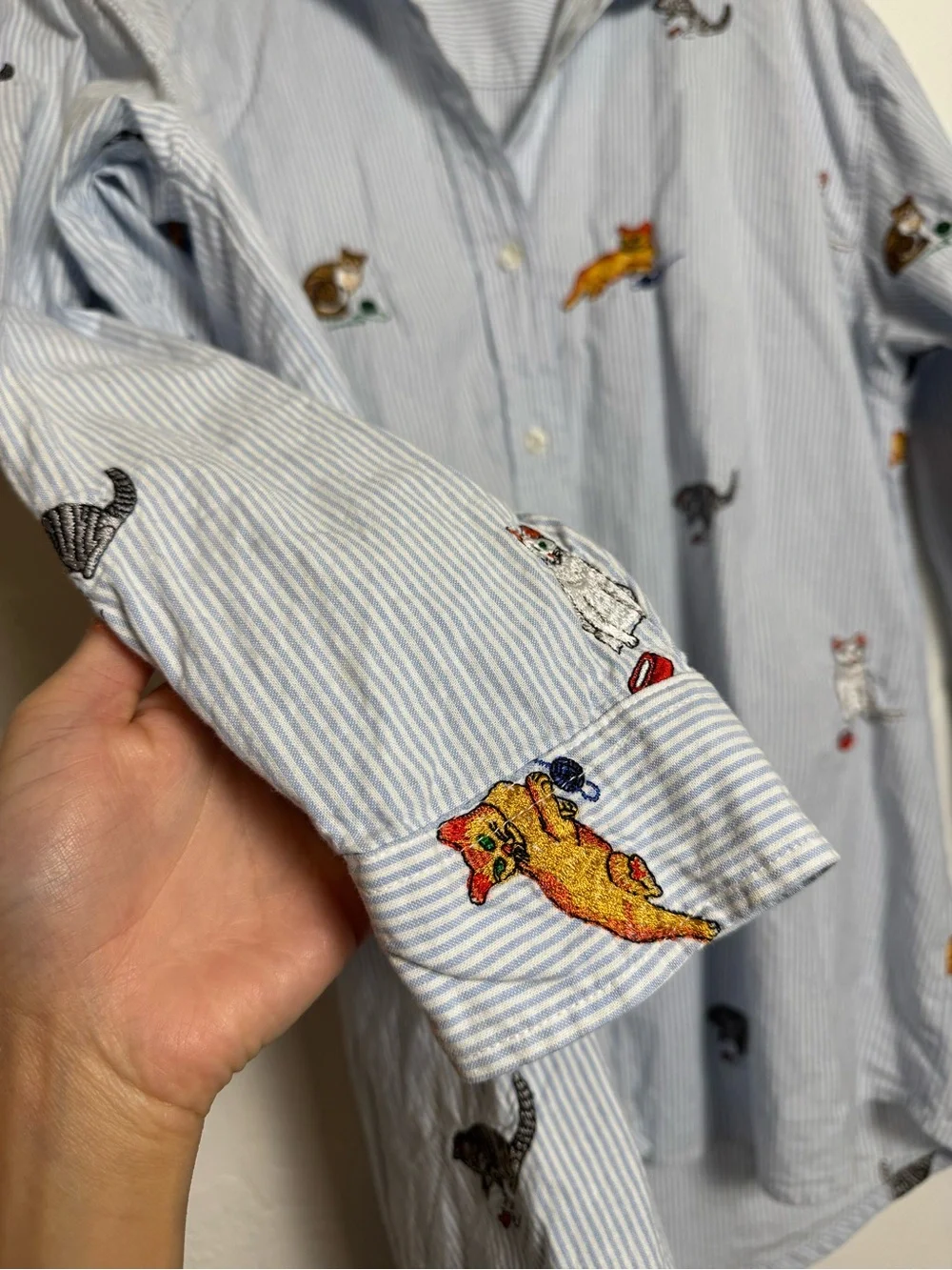 Vintage 90s Casey Coleman Cat Embroidered Striped Button-Down Shirt